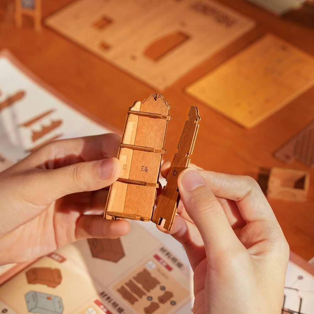 Miniature House Kit - Corner Bookstore