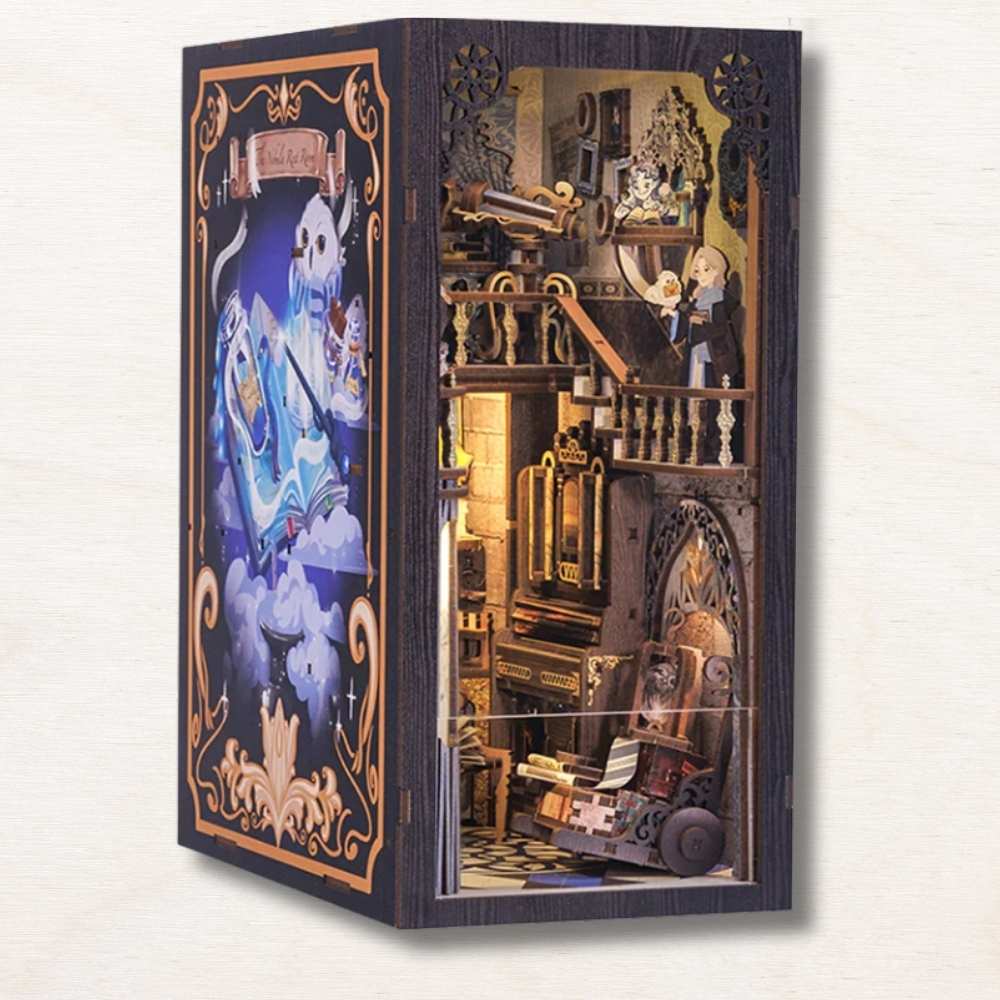 Book Nook Kit Nebula Common Room