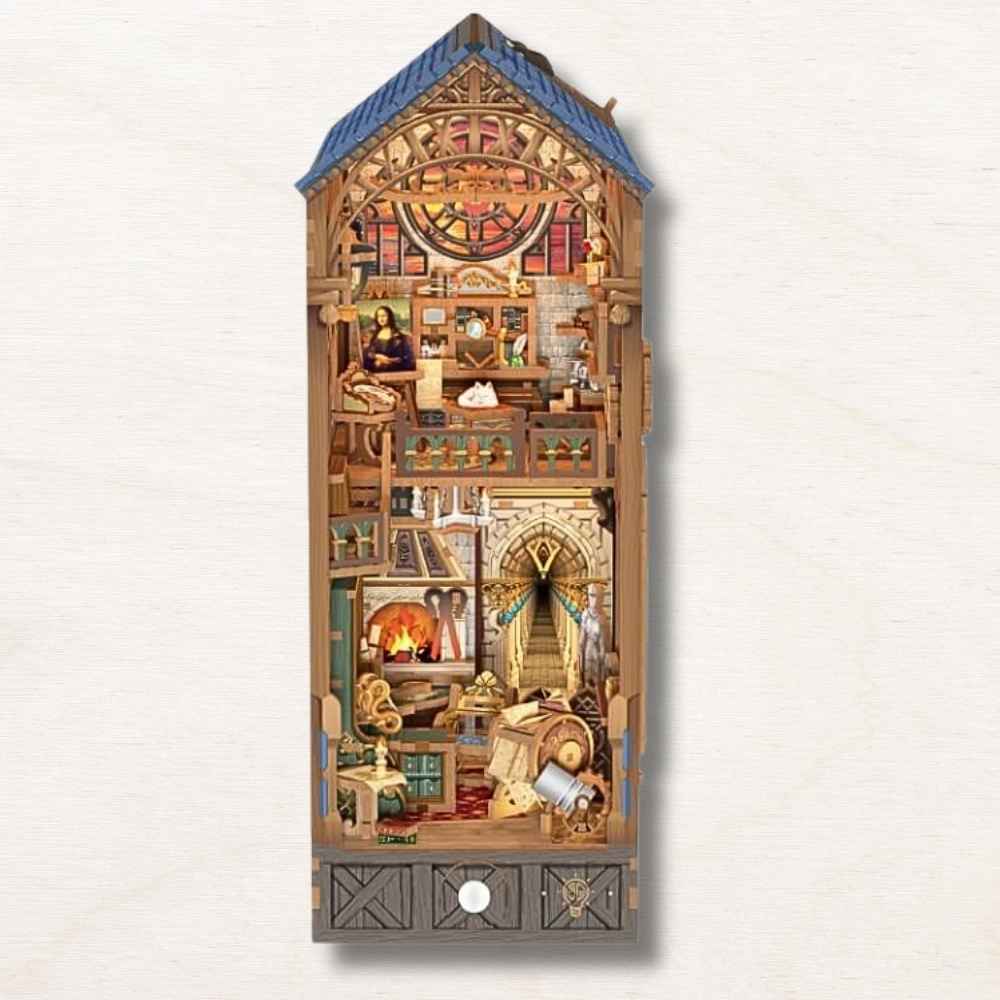 Book Nook Leonardo Da Vinci