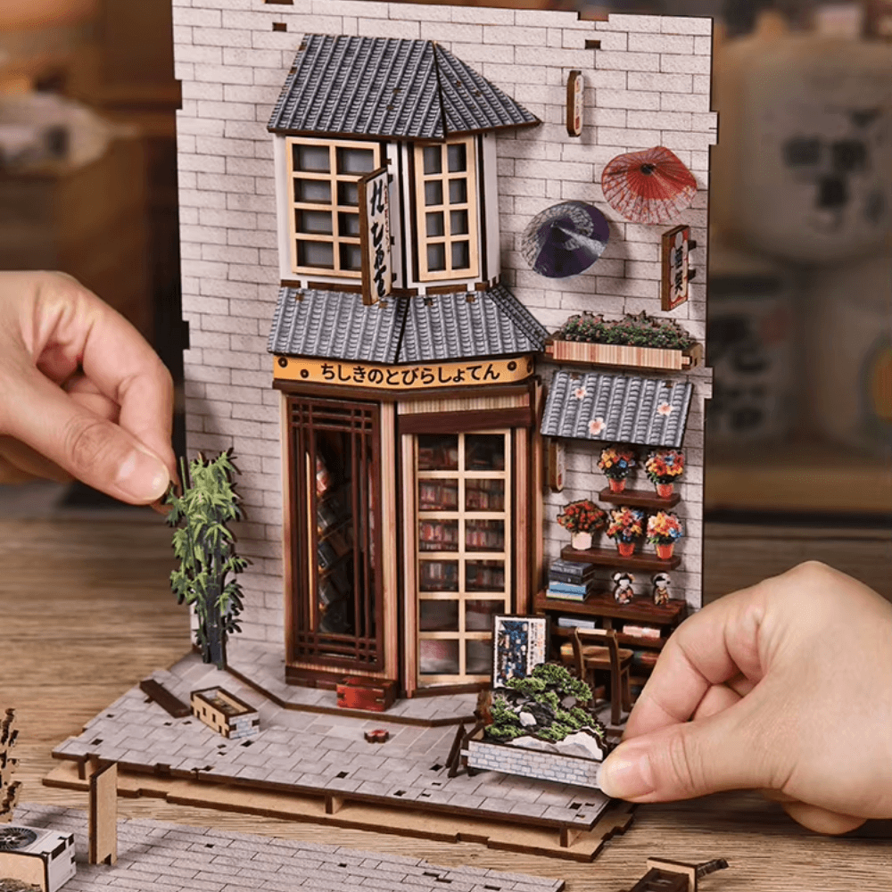 Japanese Street Book Nook: Yokamachi
