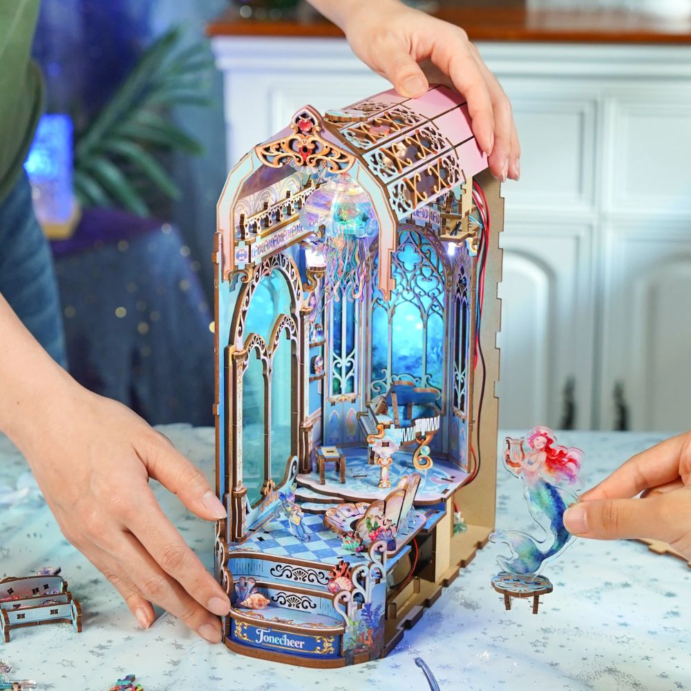 Little Mermaid Book Nook