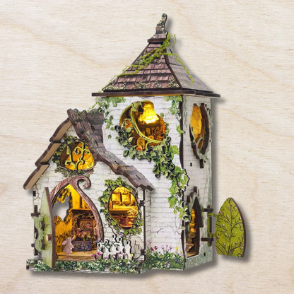 Miniature House : Woodland Haven