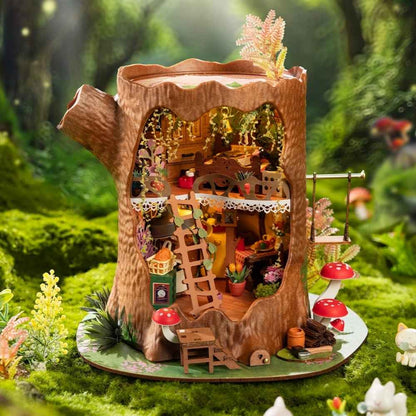 Miniature House : fairy cottage