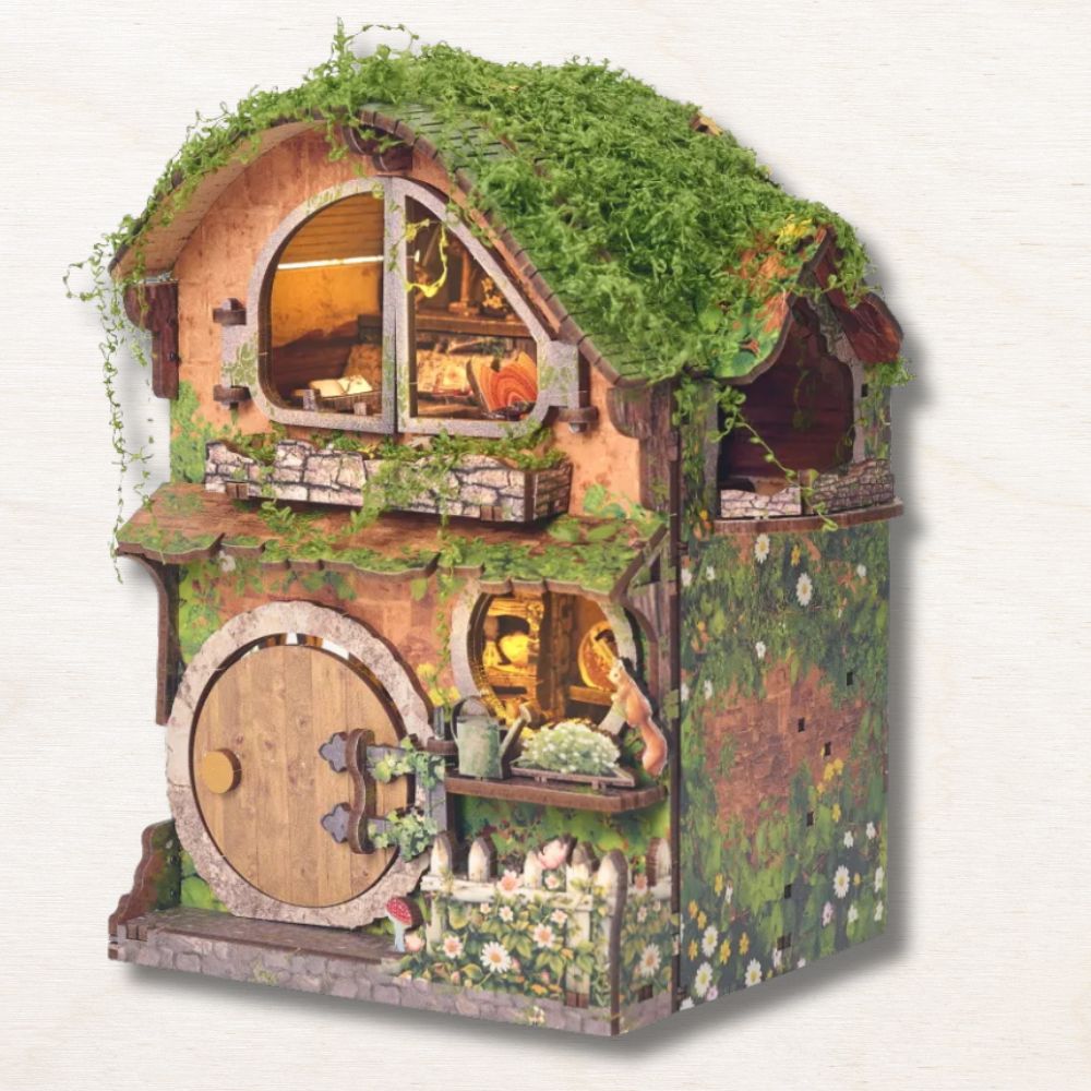 Miniature Houses : Green Vine Cottage
