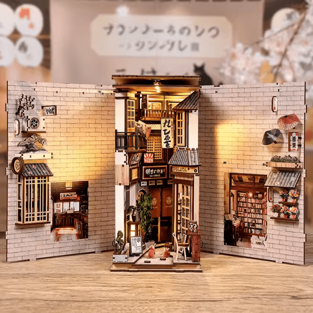 Japanese Street Book Nook: Yokamachi