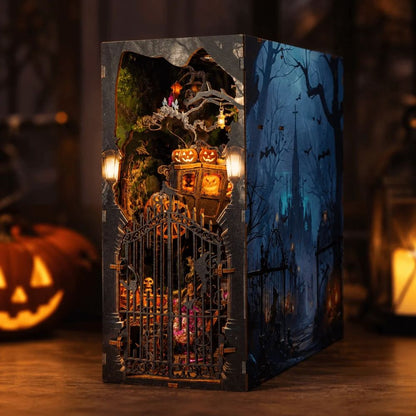 horror book nook